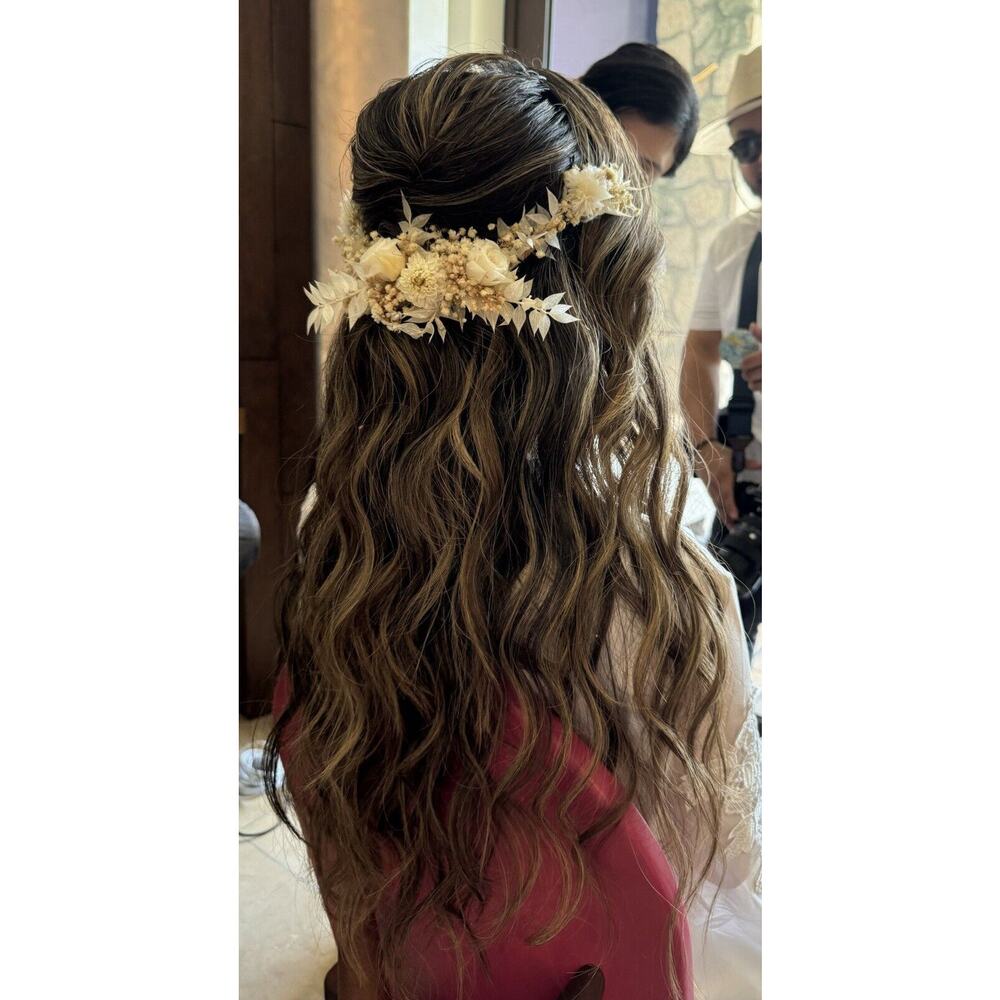 White Dried Floral Hair Vine